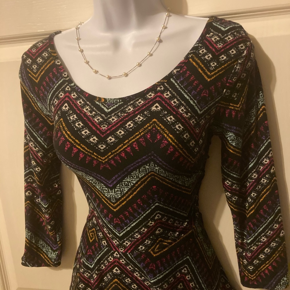 Hot Kiss Peplum Dress, Size Medium. - Picture 11 of 15